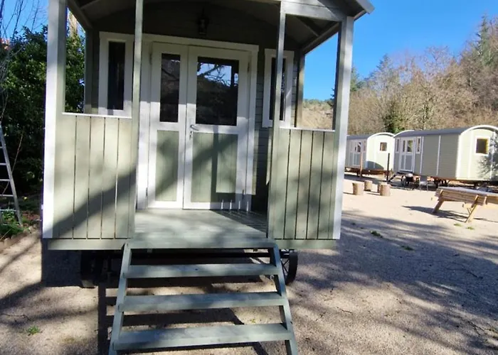 De Pipowagens Het Chateau * Viviez